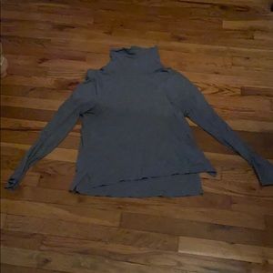 Lightweight Turtleneck